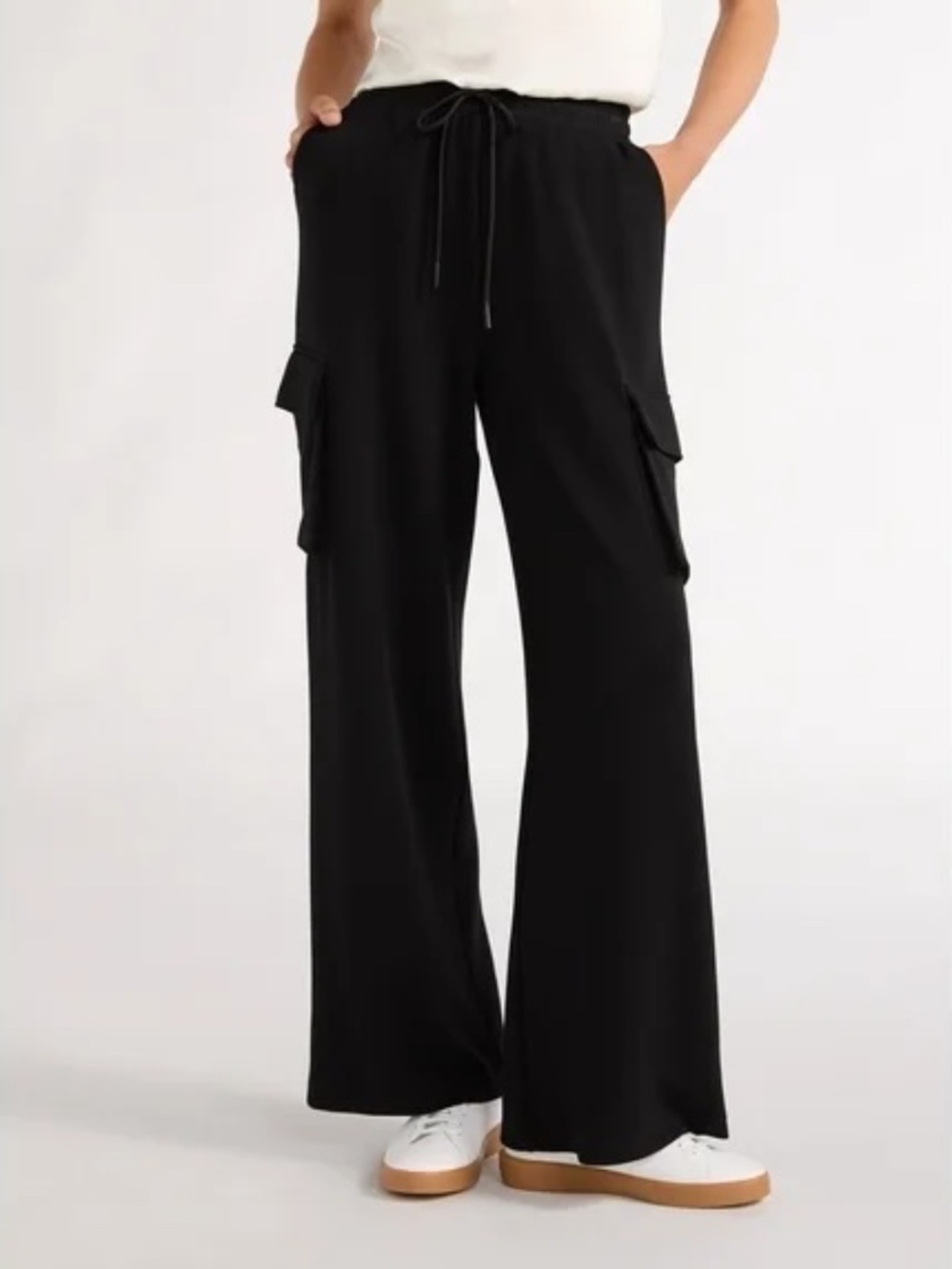 Scoop Scubaknit Wide Leg Cargo Sweatpants NWOT